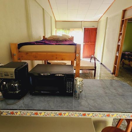 Hospedajes Richie Eco Camp Providencia Exterior photo