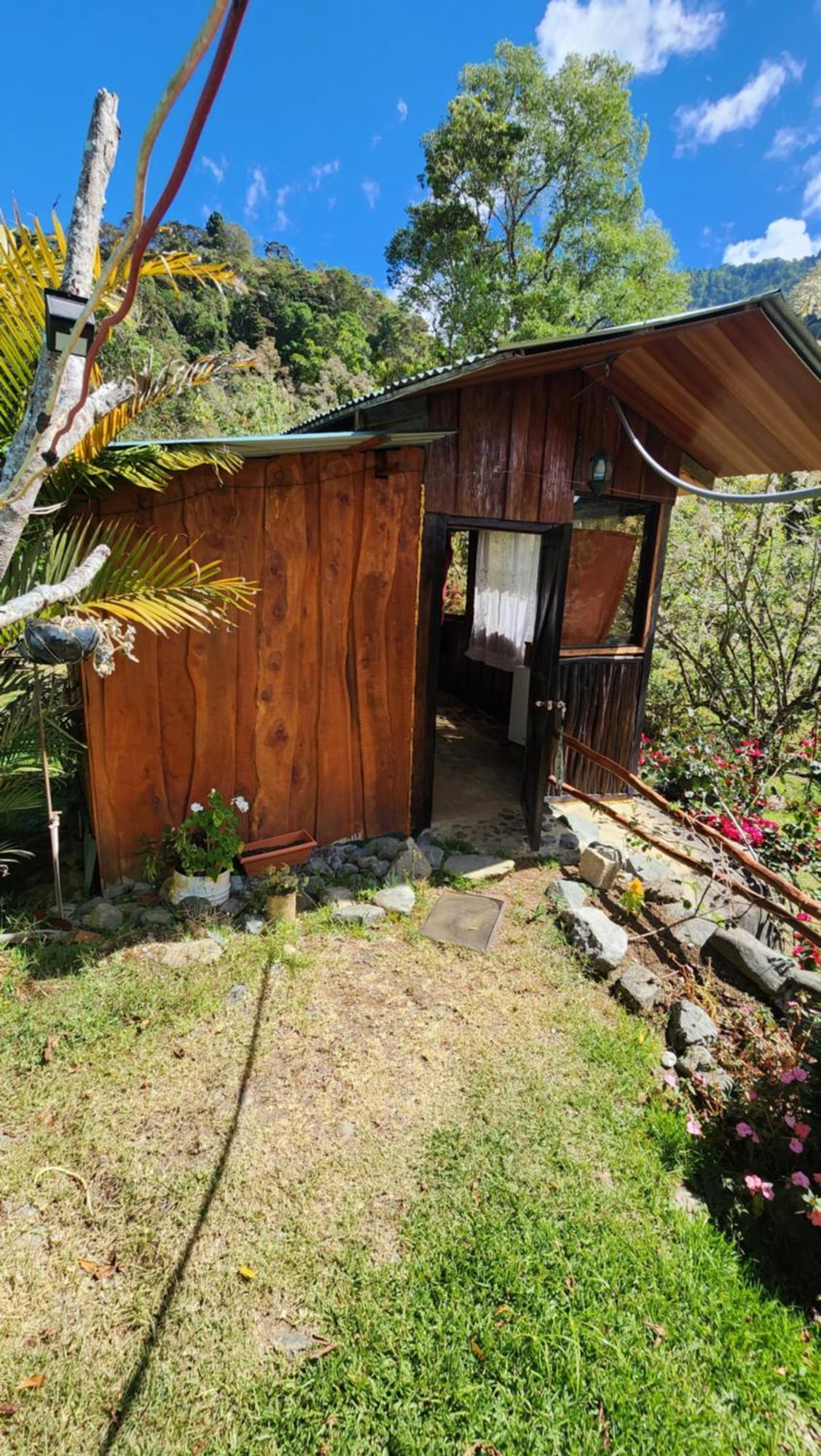 Hospedajes Richie Eco Camp Providencia Exterior photo